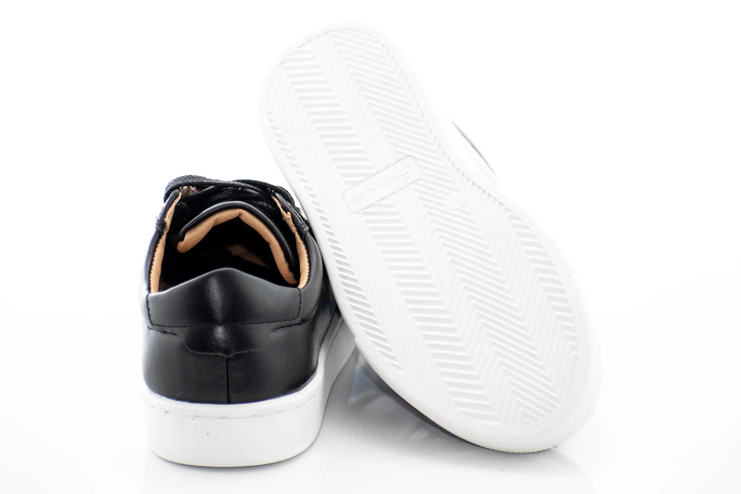 Black Classic Kids Sneaker