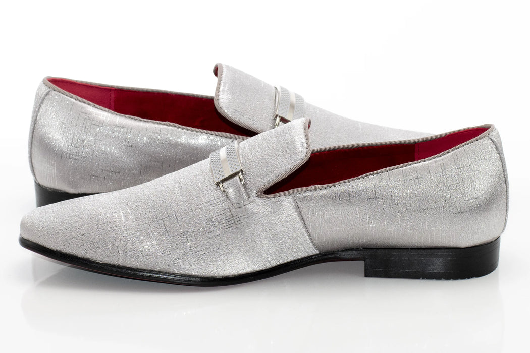 Silver Textured Loafer With Rectangular Bit