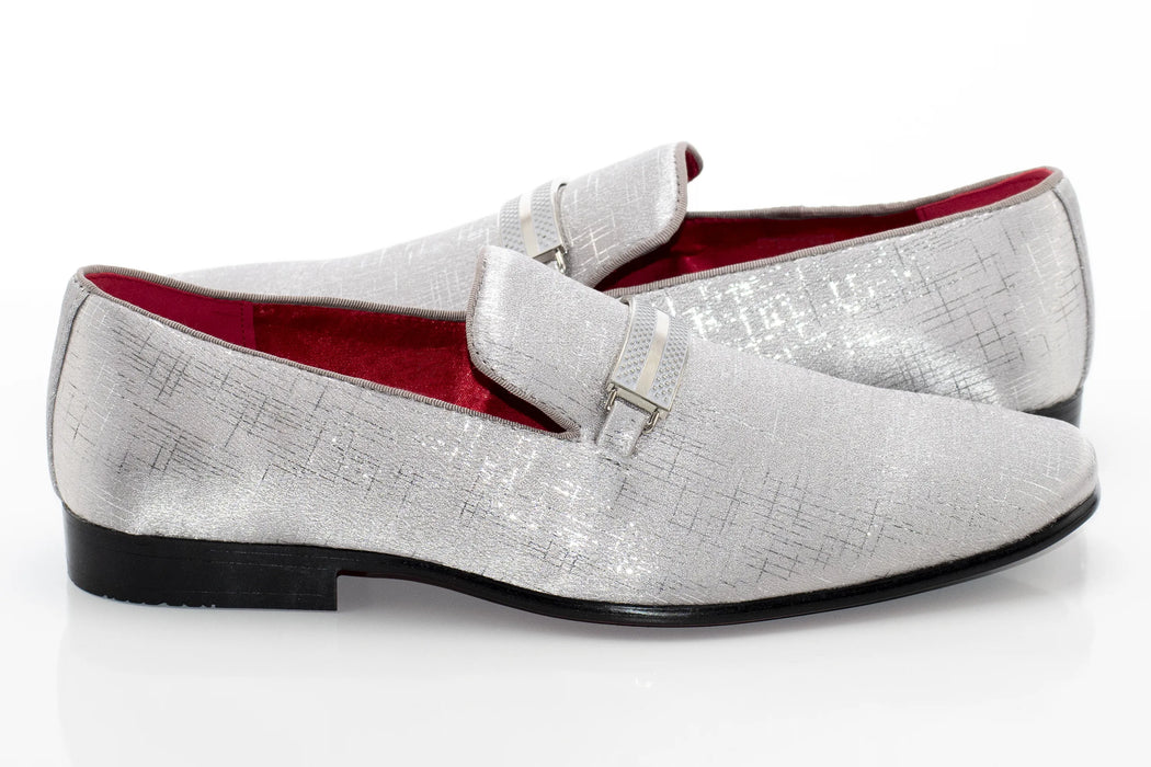 Silver Textured Loafer With Rectangular Bit