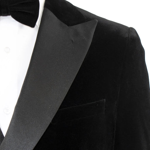 Men's Black Velvet Double-Breasted Slim-Fit Tuxedo With Peak Lapels