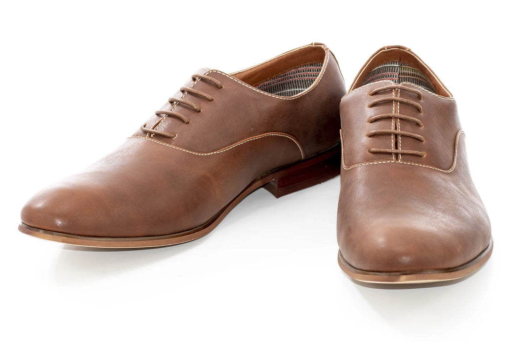 Brown Round-Toe Oxford Lace-Up