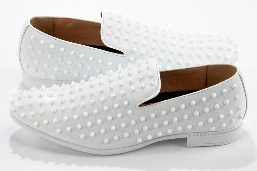 Men's White Spiked Dress Shoe Sideview and Heel